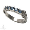 Anillo de compromiso de Oro Blanco 18k con Zafiros Quintillo Trébol de 3 Hojas www.pabloarielcanete.com