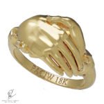 Anillo de Manos entrelazadas en oro 18k amarillo www.pabloarielcanete.com