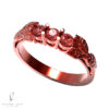Anillo de compromiso Tresillo en Oro Rojo con Rubíes hojas de ficus www.pabloarielcanete.com